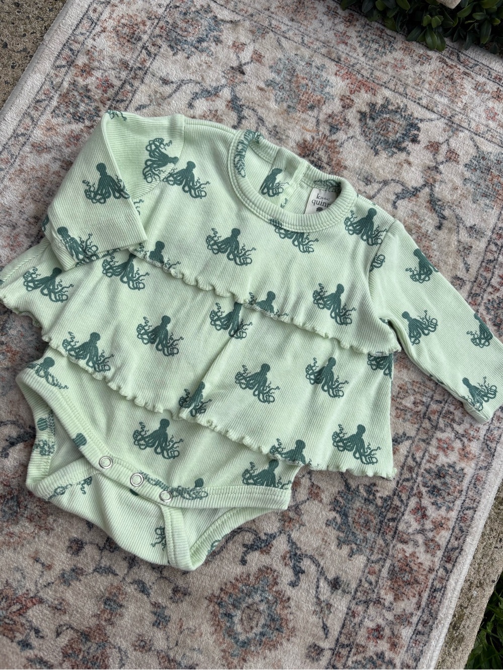 Green Octopus Ruffle Long-Sleeve Onesie 0/3M Ribbed Kate Quinn
